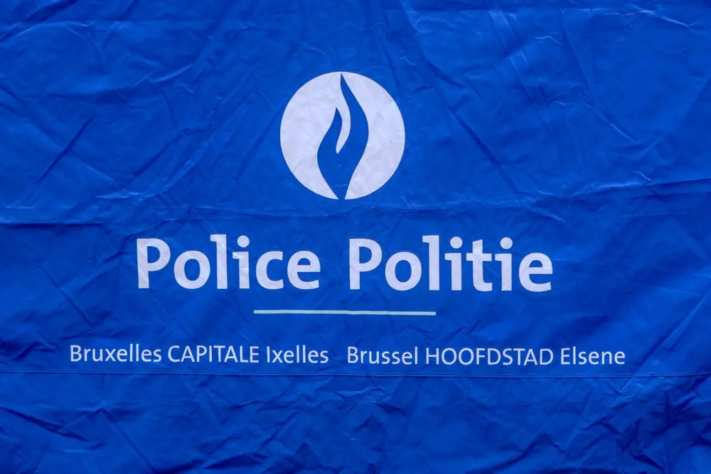 Logo de la Police Politie de Bruxelles CAPITALE Ixelles sur fond bleu pour les agents civils et fonctionnaires CALog.