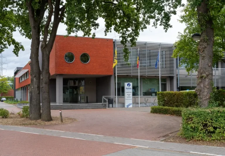 CALog : complete gids over het burgerpersoneel van de Belgische politie in 2026